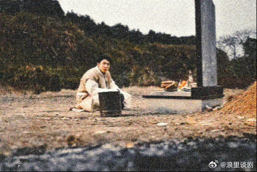 黄景瑜这张脸就该演上位者从一无所有到搭建自己的商业帝国，一路上诱惑和陷阱不断，黄