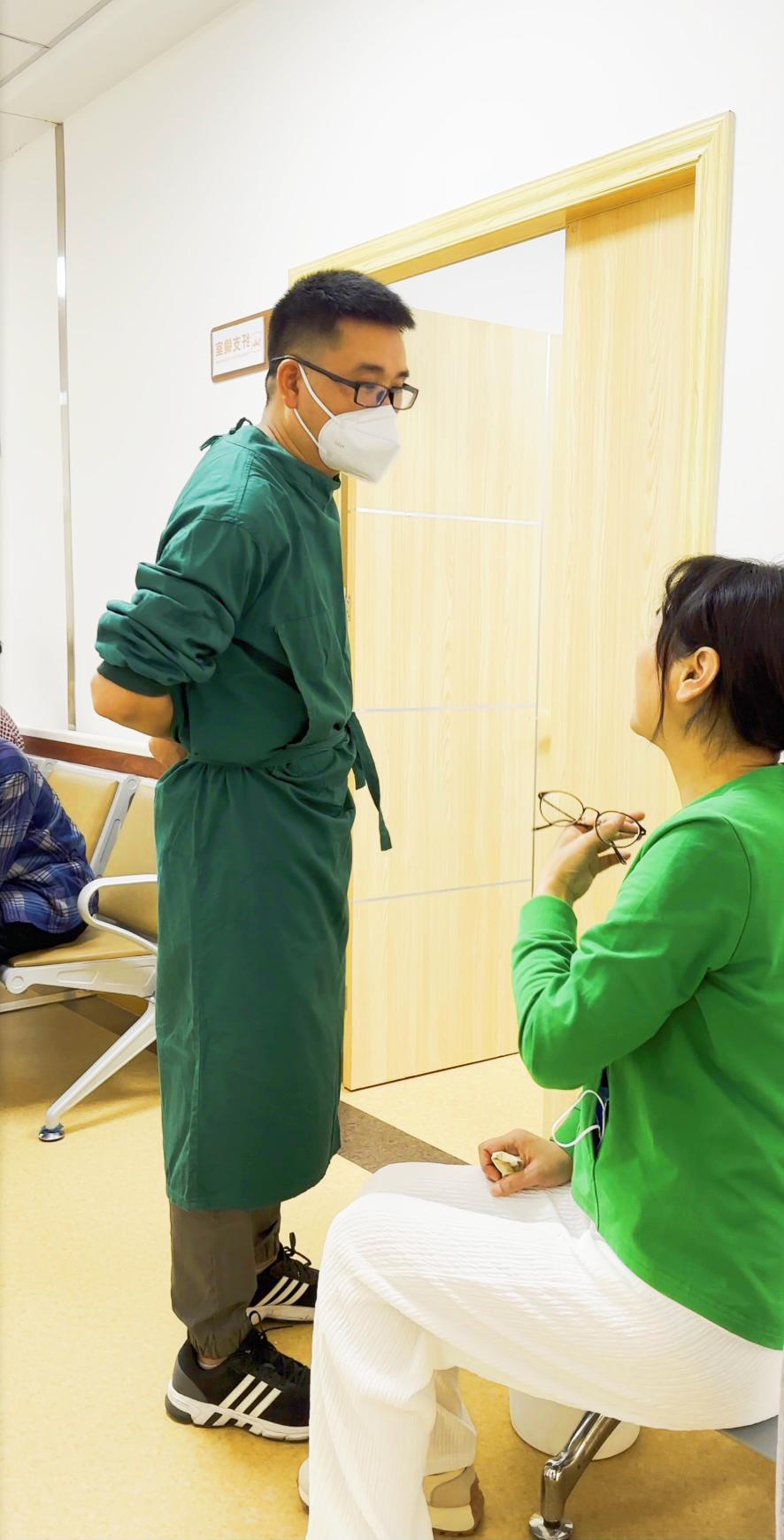 刘晓俊医生入驻平台分享科普。
成都大学附属医院呼吸内科刘晓俊。
你终于刷到我了，