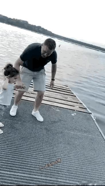 老外带孩子玩，看着都吓人[捂脸]