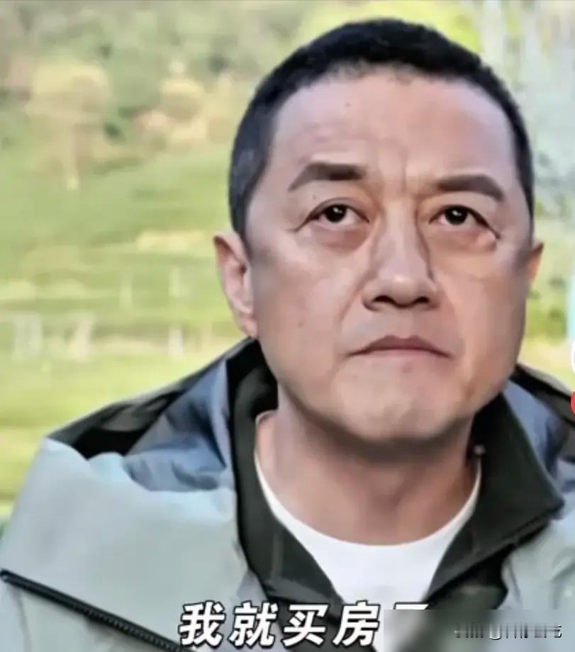 1800万纠纷，2300万救命钱。
李亚鹏前段时间对着镜头，为自己的医院讨租金