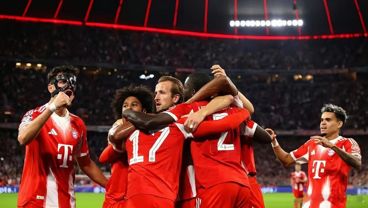 圣保利0比5拜仁拜仁5-0大胜圣保利，状态热的烫手，但欧冠也只有1球的优势，其实