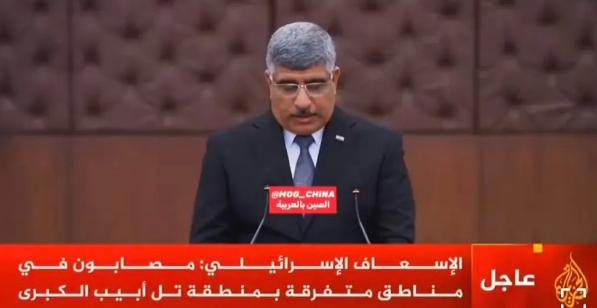 曾经“打死打生”的两伊，现在站在了同一个战壕里，根据卡塔尔电视台报道，伊拉克武装