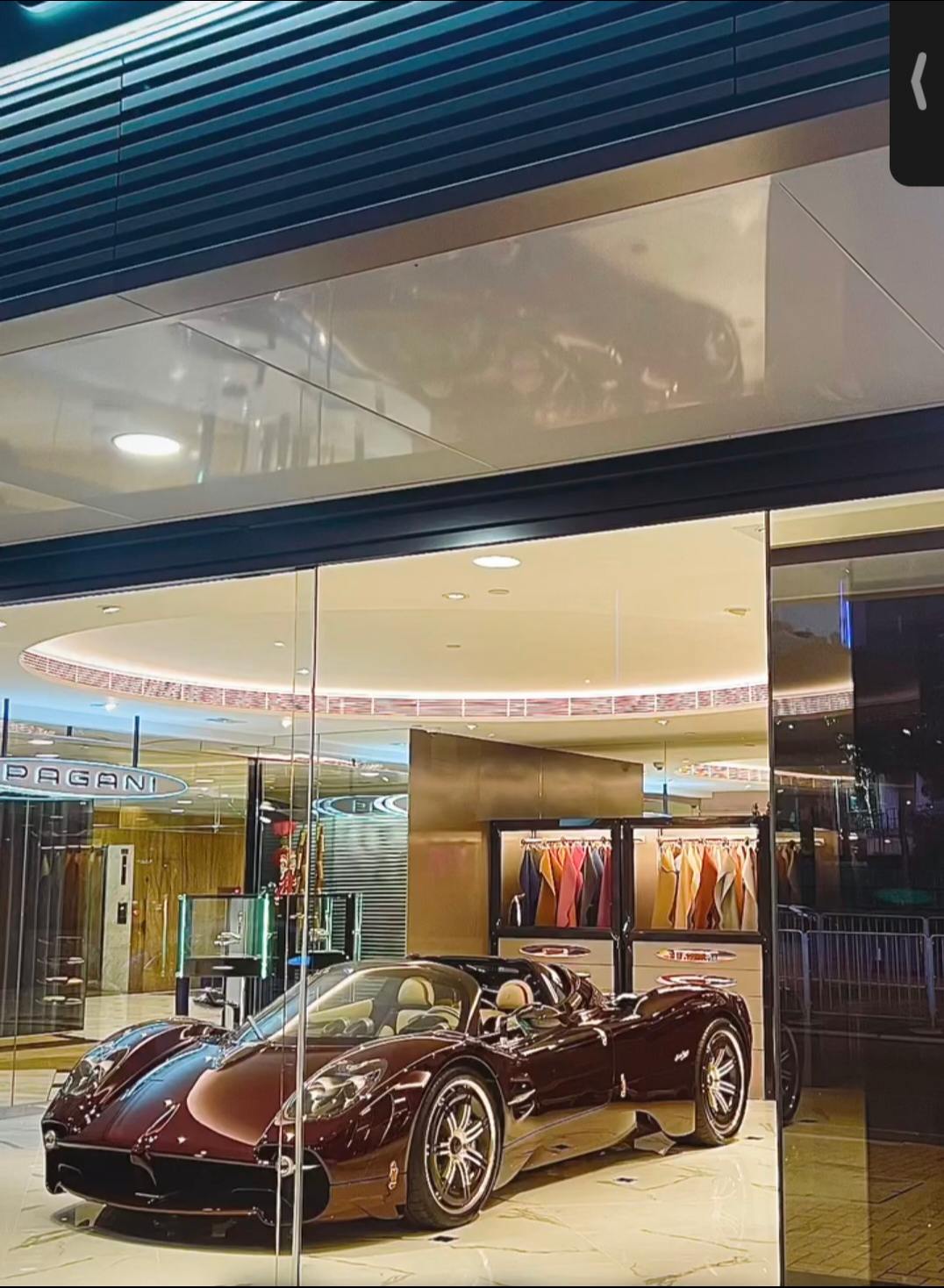 香港🇭🇰第一台Pagani Utopia Roadster展车