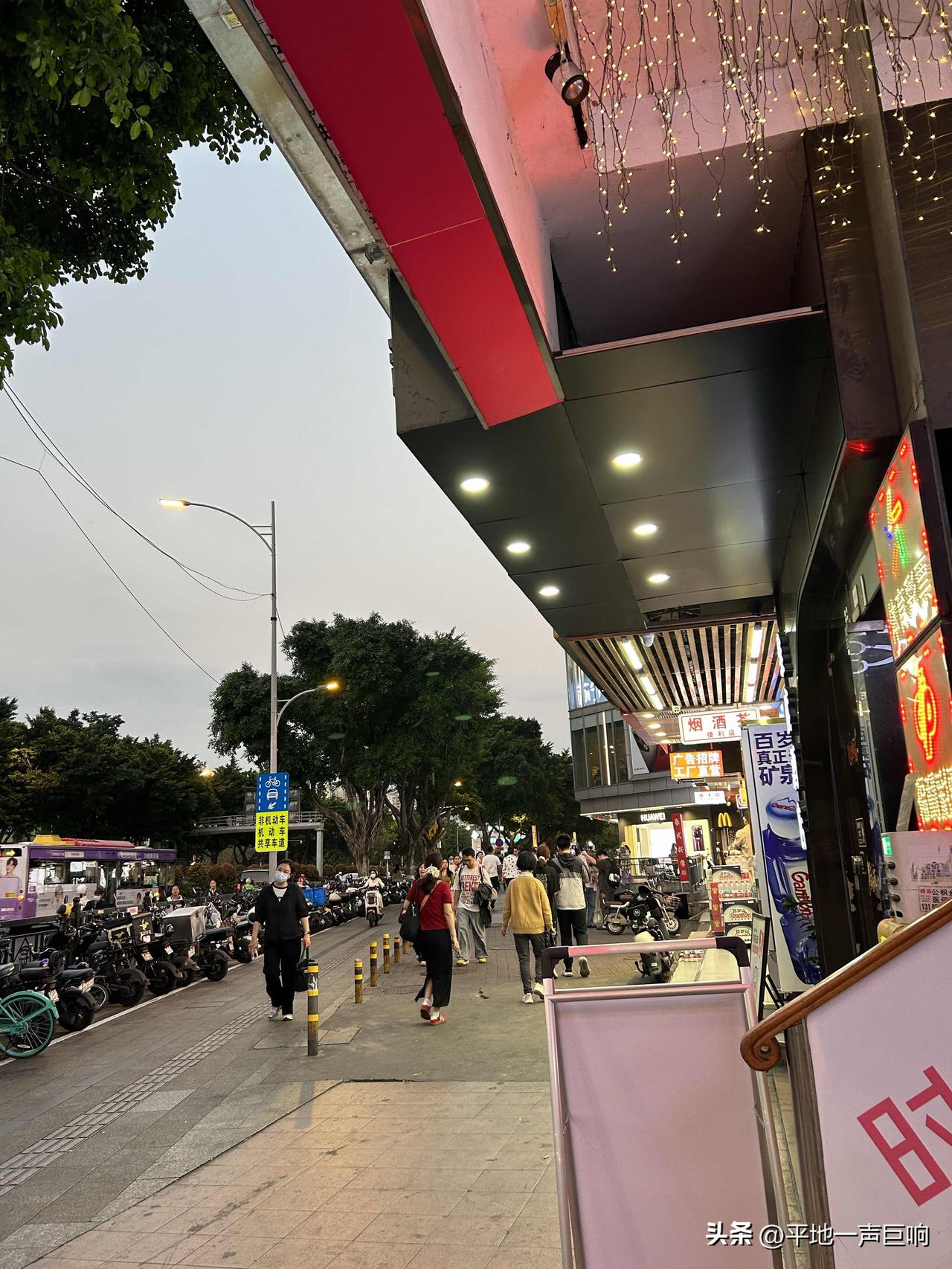 现代人的烦恼之一，每天不知道吃什么。

如果不是自己在家里做饭，每天在外面吃饭的