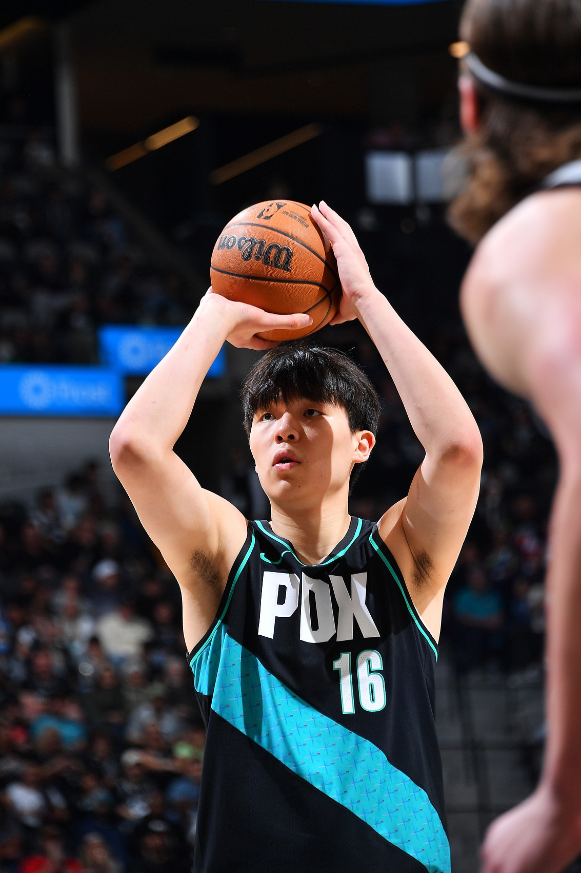 #杨瀚森罚球命中率提升显著# 来了NBA强度大了，罚球准了！NBA生涯目前罚了1