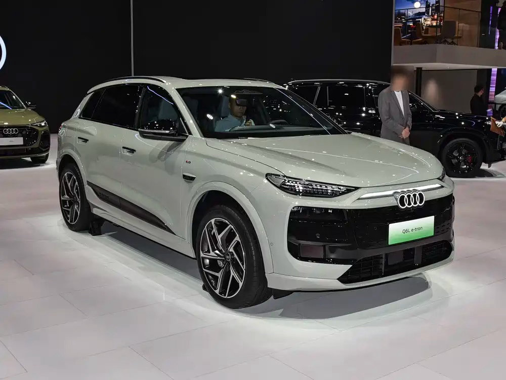 奥迪Q6L e-tron28万级中型豪华纯电SUV：PPE原生纯电架构，2995