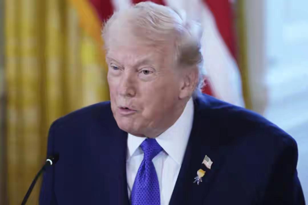 特郎普认为他的面子很大，他说中国不会在他任内解决台湾问题。我不知道他哪里来的自信