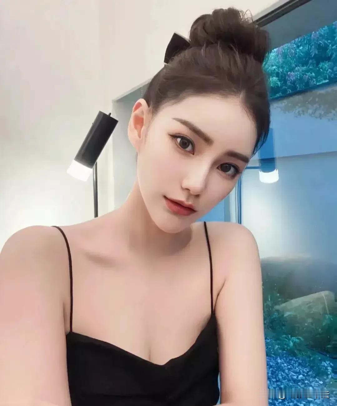 汪小菲为什么继续娶湾湾女生？

有人说湾湾配偶身份方便他来往两岸看孩子；

有人