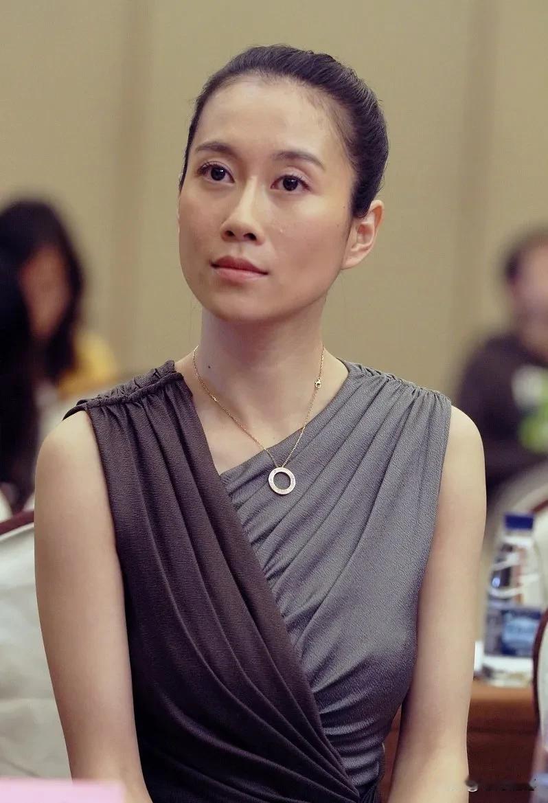 著名影视演员，温峥嵘说：好多朋友认识我都是通过影视剧，其实我小时候的梦想不是当演