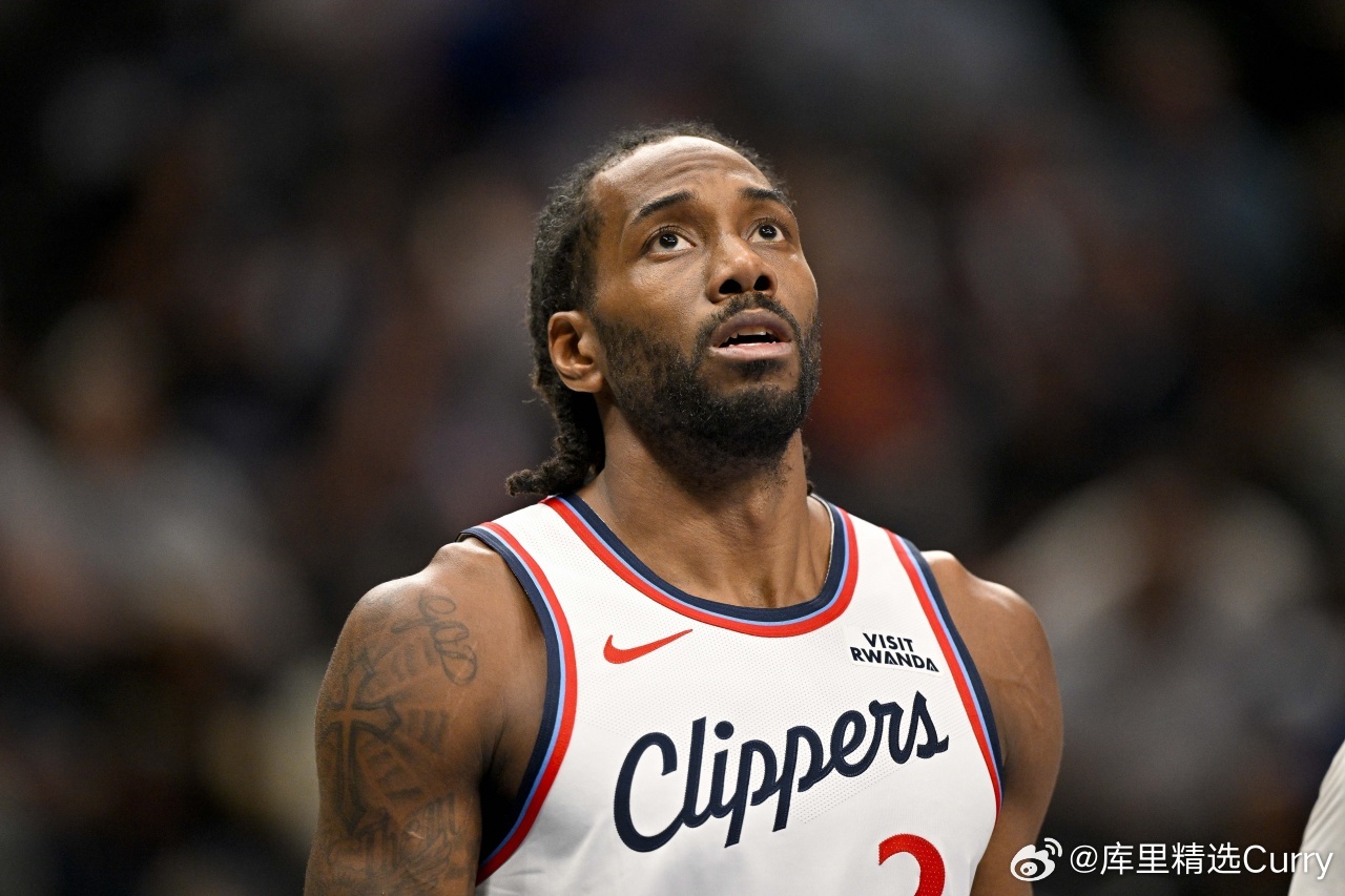 Tim Kawakami：在本赛季的交易截止日前，勇士曾接近交易得到伦纳德。😳