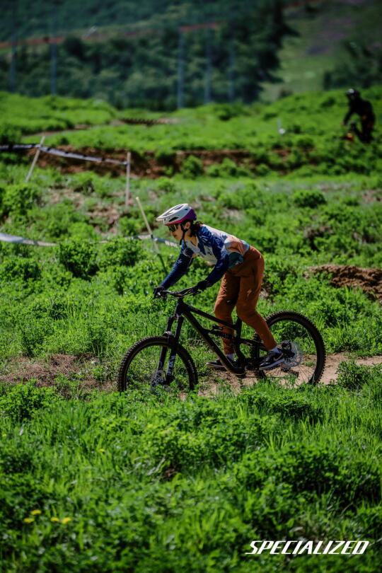 摔着摔着就变帅了……