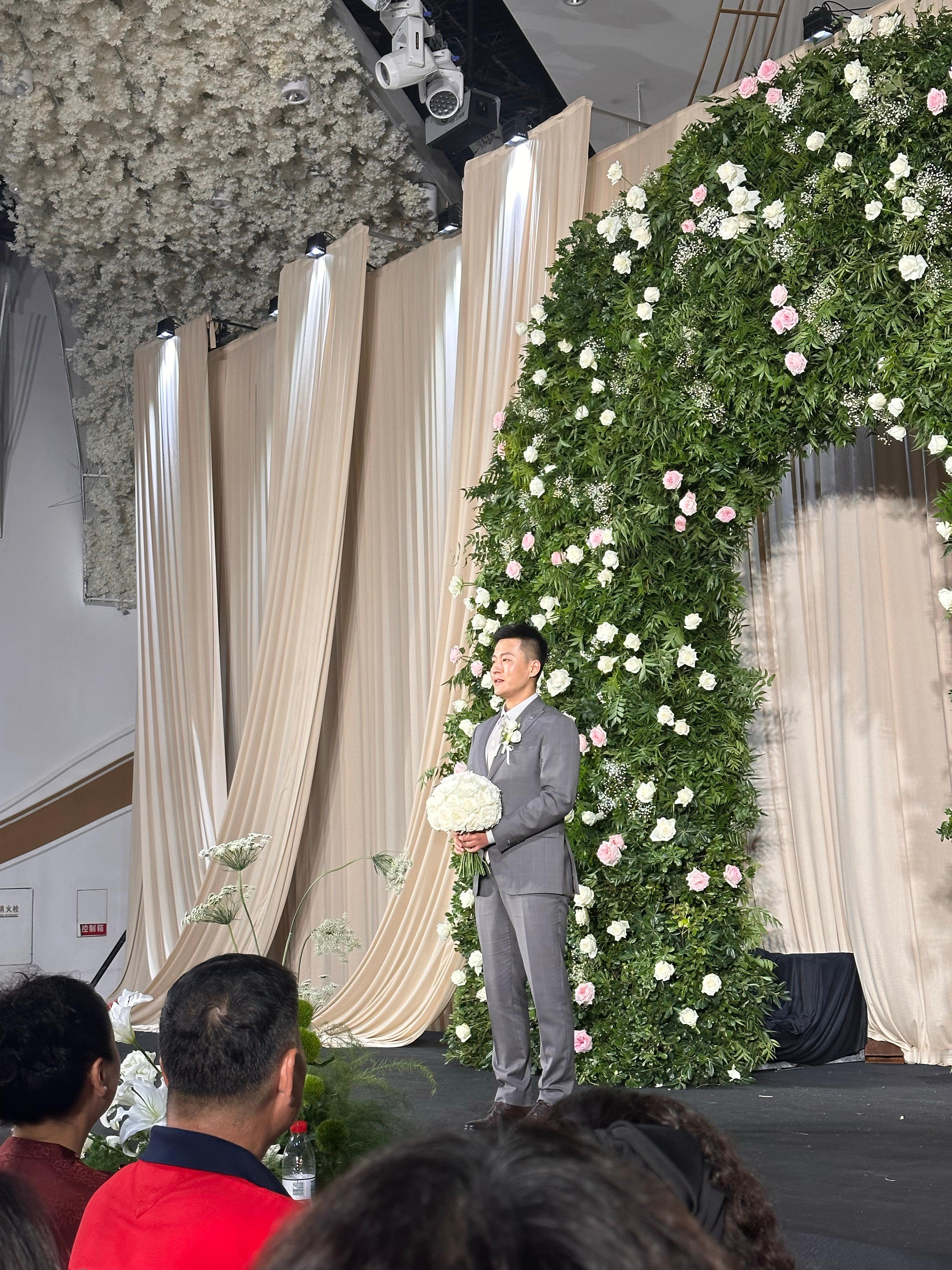 吕小布结婚了我的青春结束了 ​​​