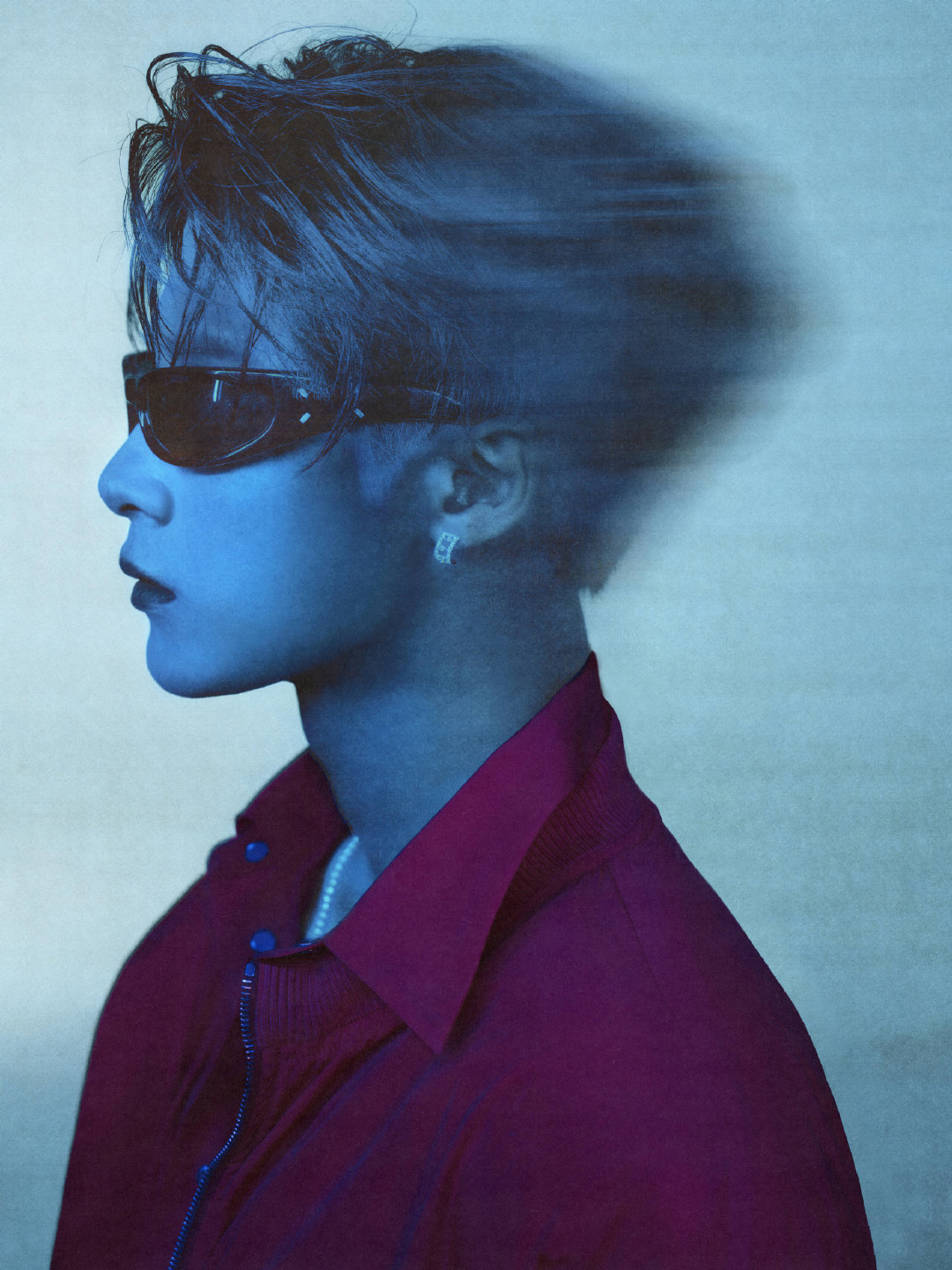 关于檀健次的无数种可能 檀健次跨年阿凡达既视感，一道标志性的蓝光打在脸上，科幻氛