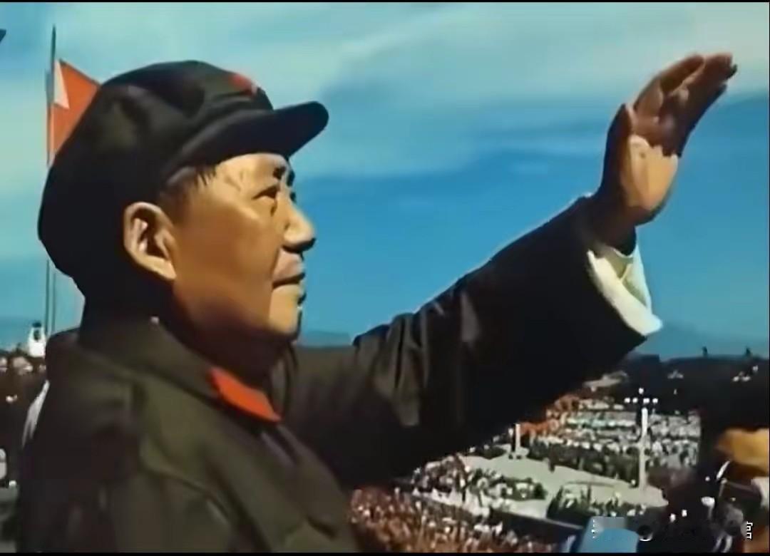 毛主席是伟大的舵手，指引中国人民前进的方向！