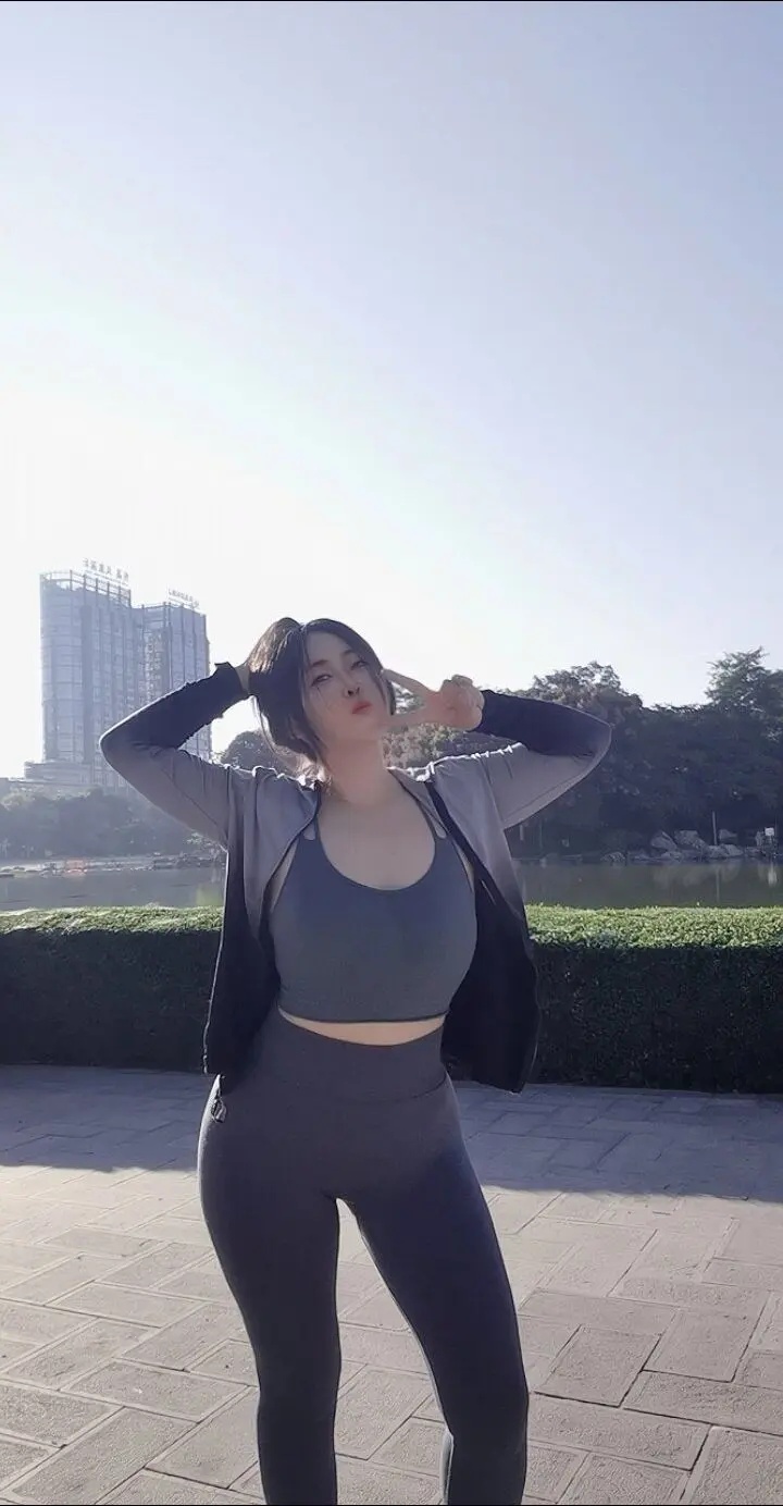 恋爱脑不恋爱干嘛