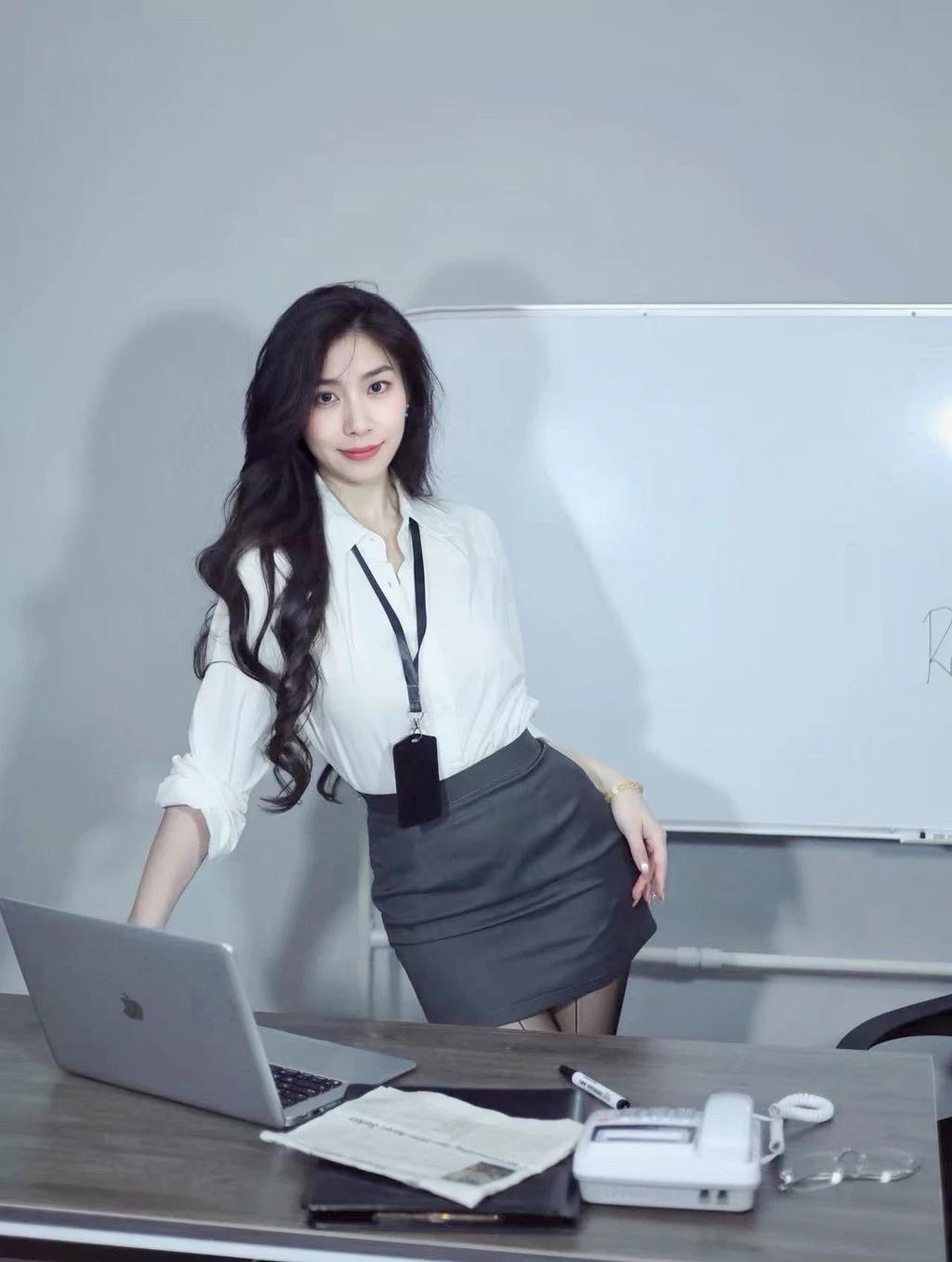 老板的女助理