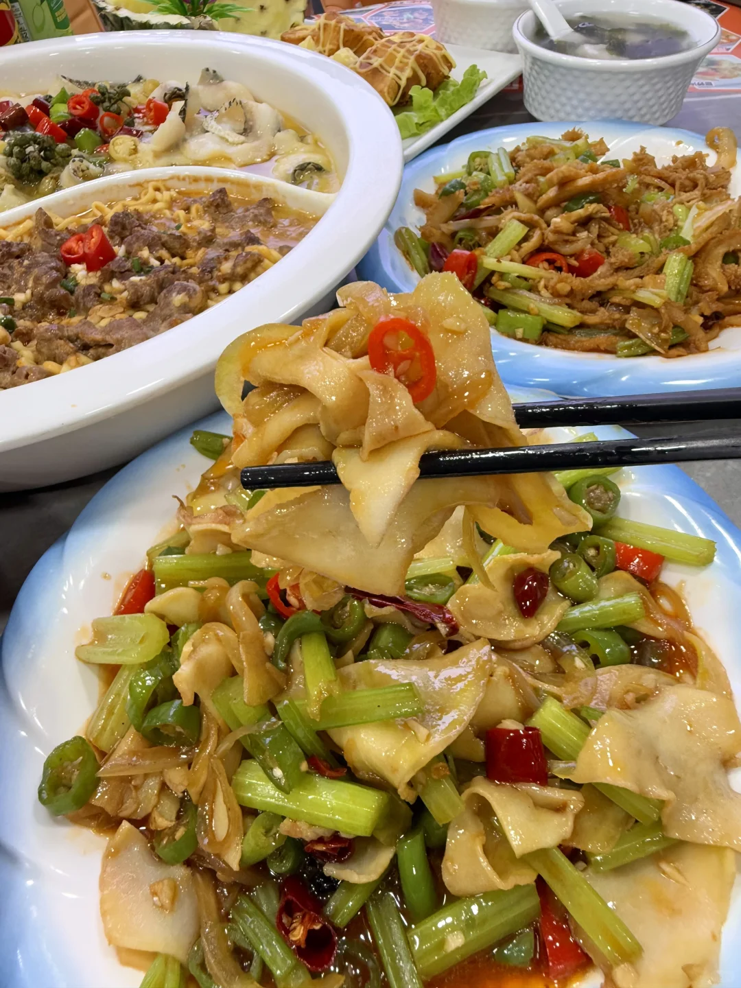真的会为了这一道菜！！好吃晕了.......