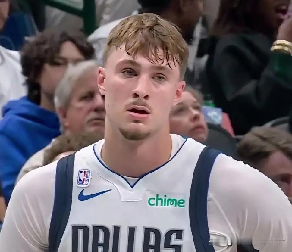 怎么评价新科状元弗拉格生涯前5场常规赛表现！！！
主场打马刺：首发上场32分钟，