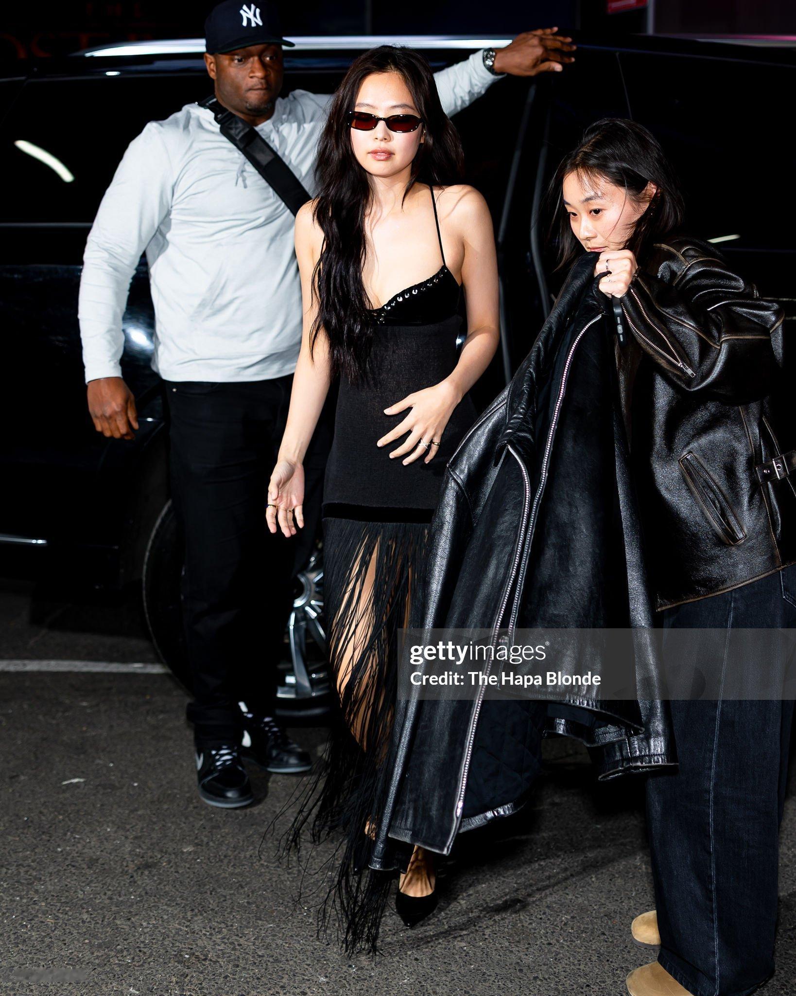 260503 Jennie出席Teyana Taylor在纽约举办的Met Ga