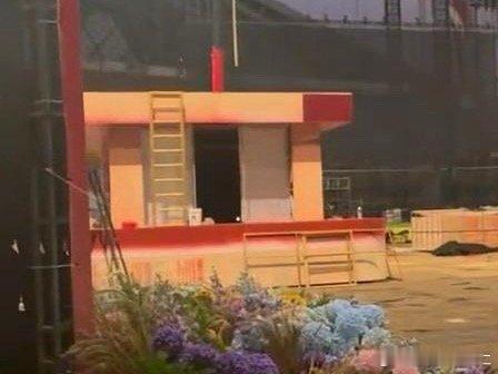 谁说的这是花车笑的我肚子疼 