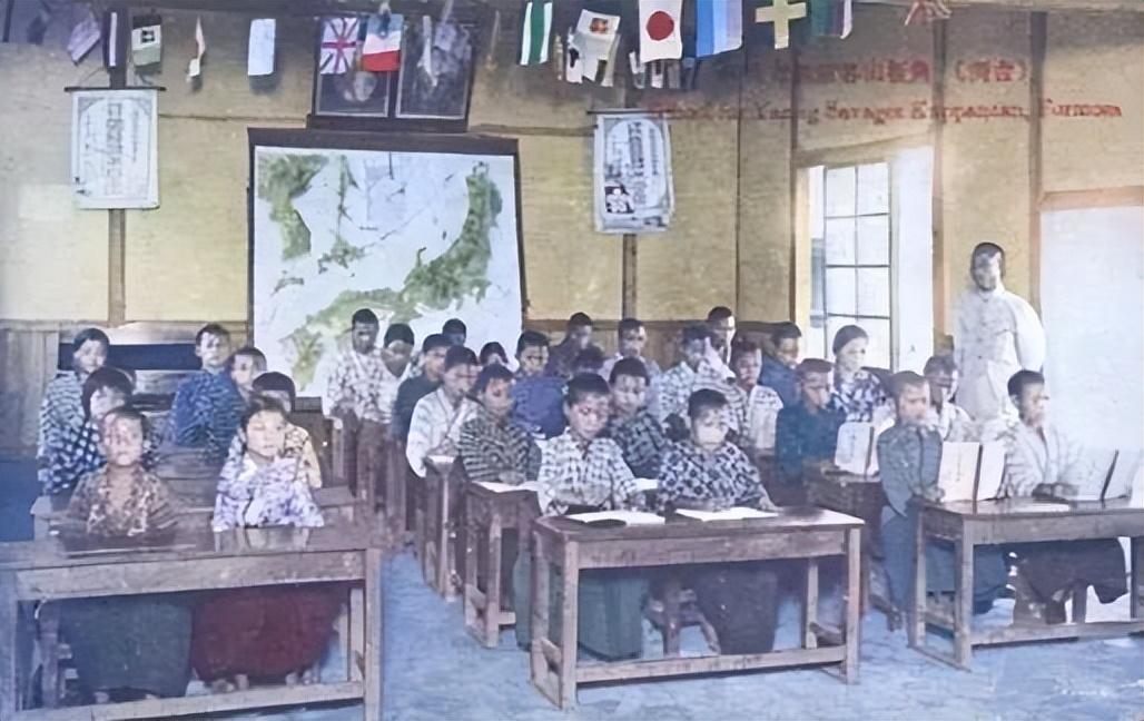 日本曾四次侵略中国，每一次都是冲着亡国灭种来的
 
日本人觉得难以理解，虽然二战