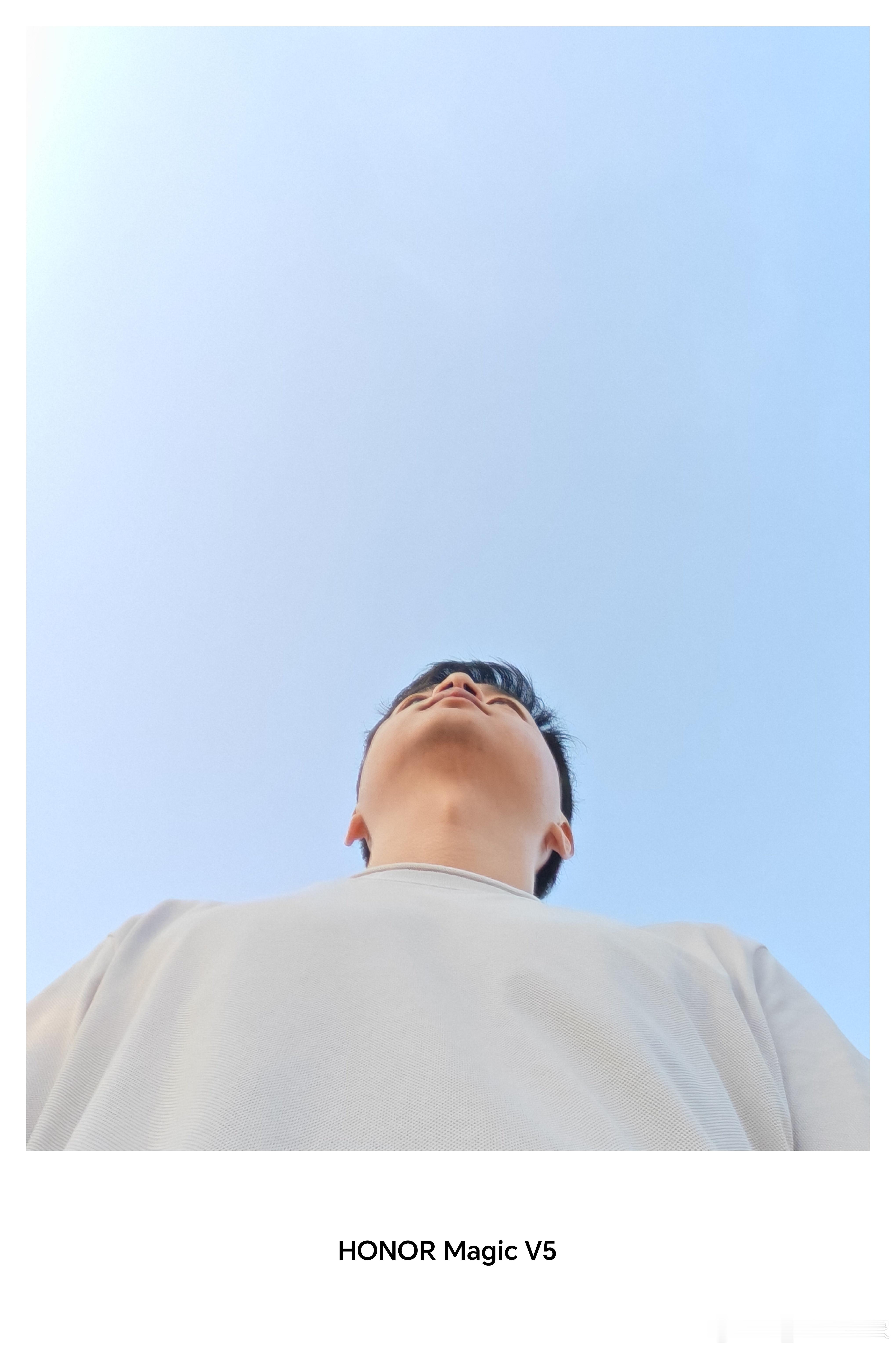 现在自拍得这样拍，看不到脸才不会焦虑[泪] ​​​