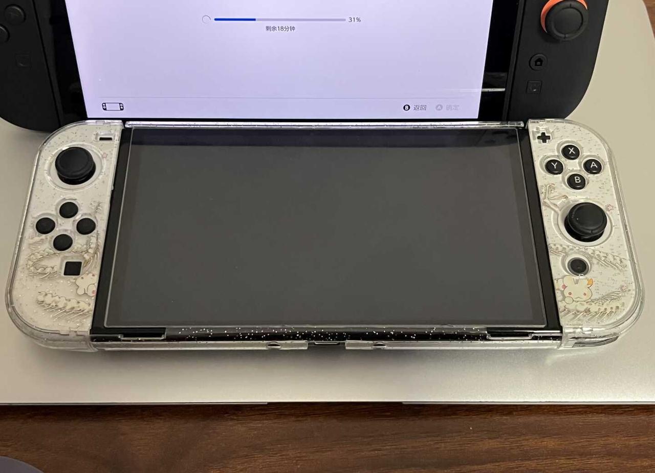 开除一台港版 oled
开除22年的switch oled 港版1399，顺丰到