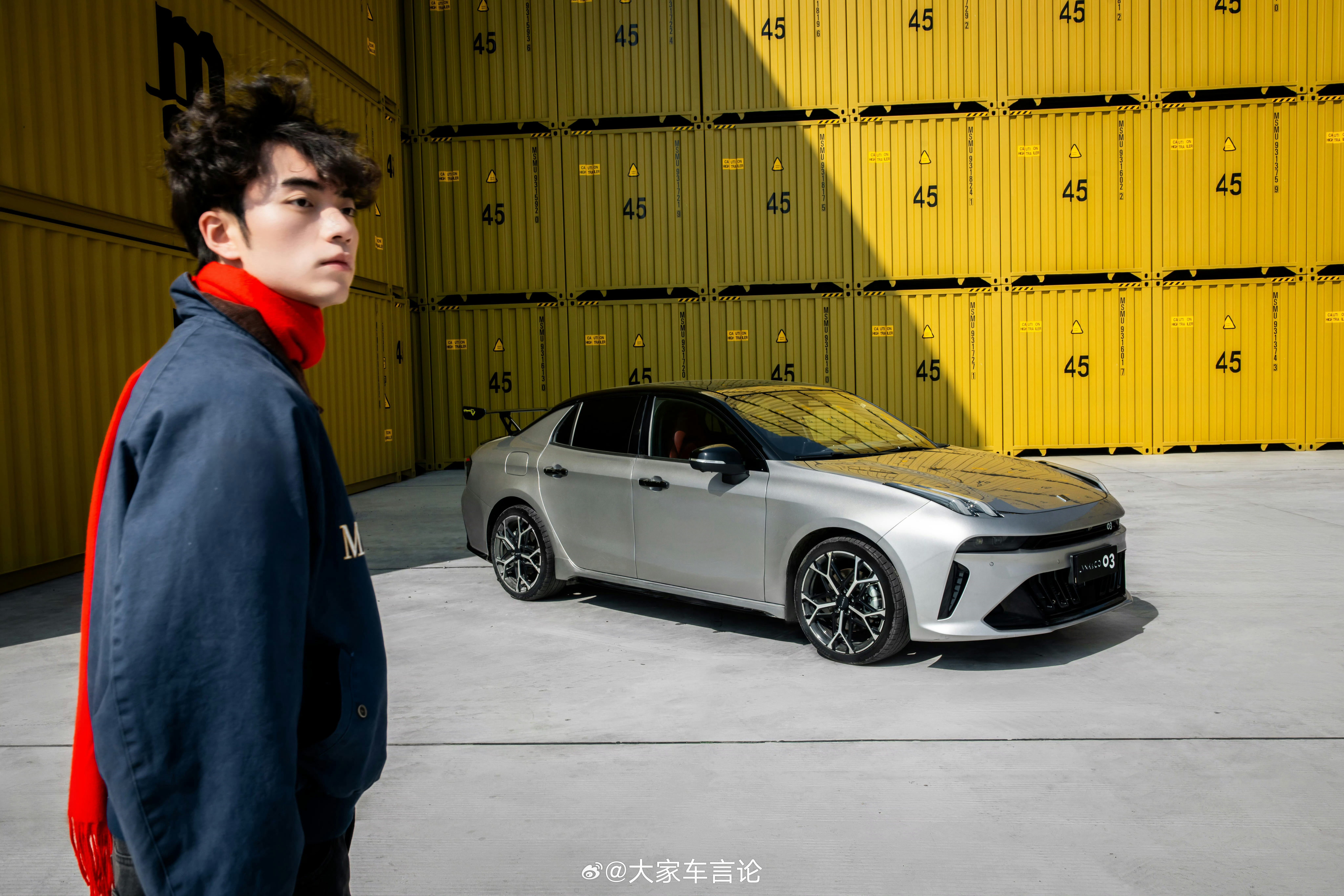 不久前厉害的网友路遇的大尾翼成真了。第三代领克03大尾翼版登场，售价15.98万