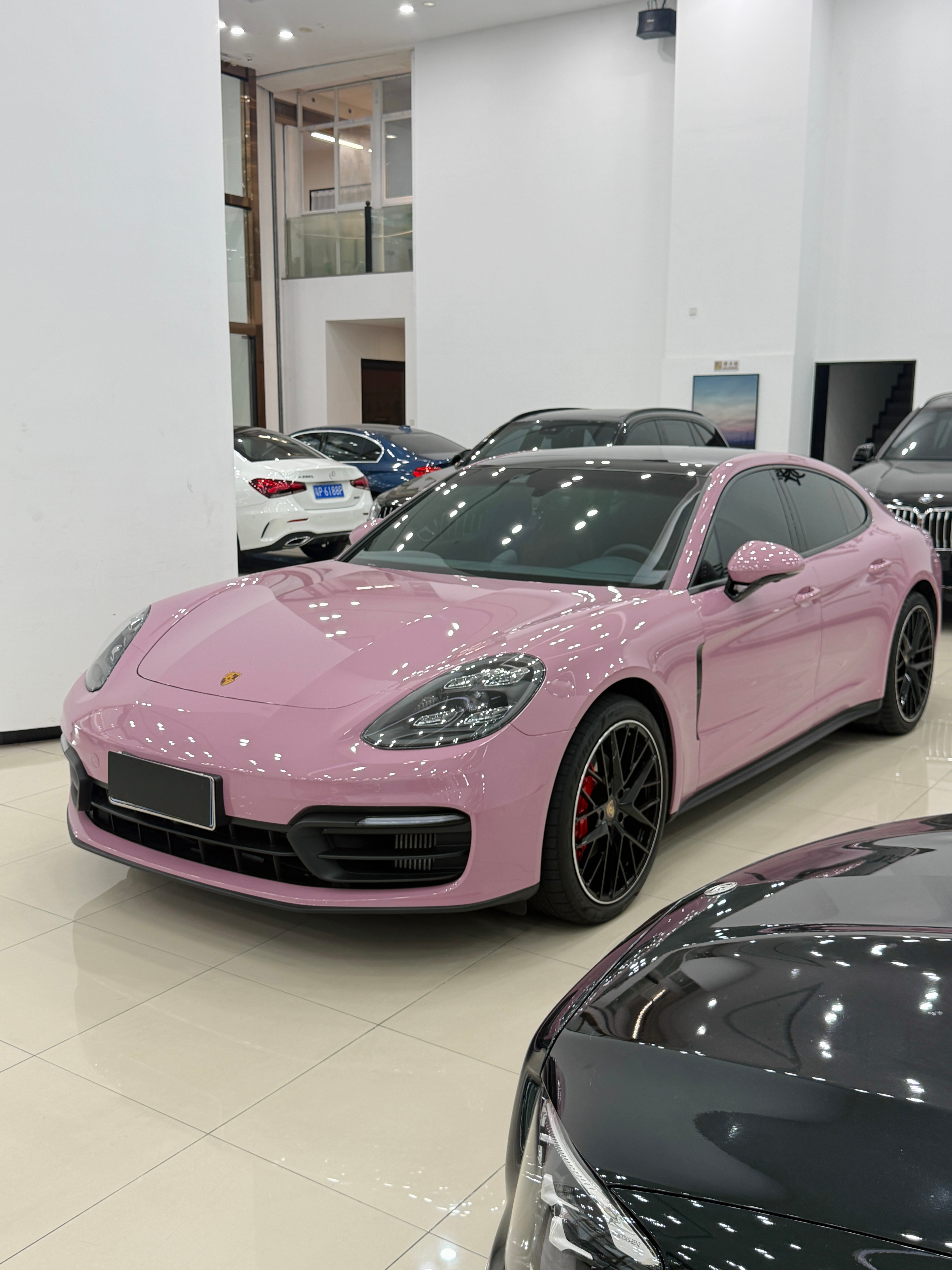 粉漂亮啊，这颜色效果和客户讨论了半天还是选择了我推荐的颜色乌龙奶茶粉🩷挺惊艳的