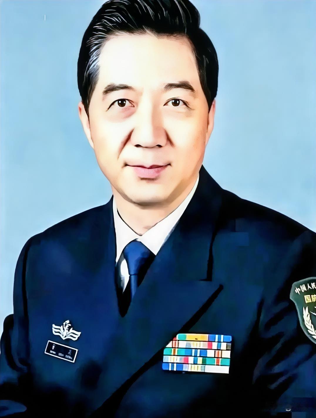 局座张召忠最近提到一个极具反差的现象：上半年欧洲来华游客同比猛增60%。

但最