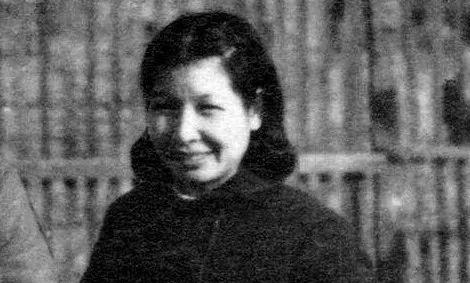 丈夫不幸牺牲，她挺着肚子被逼嫁给仇人，忍了整整12年。解放那天战士一声：“同志”