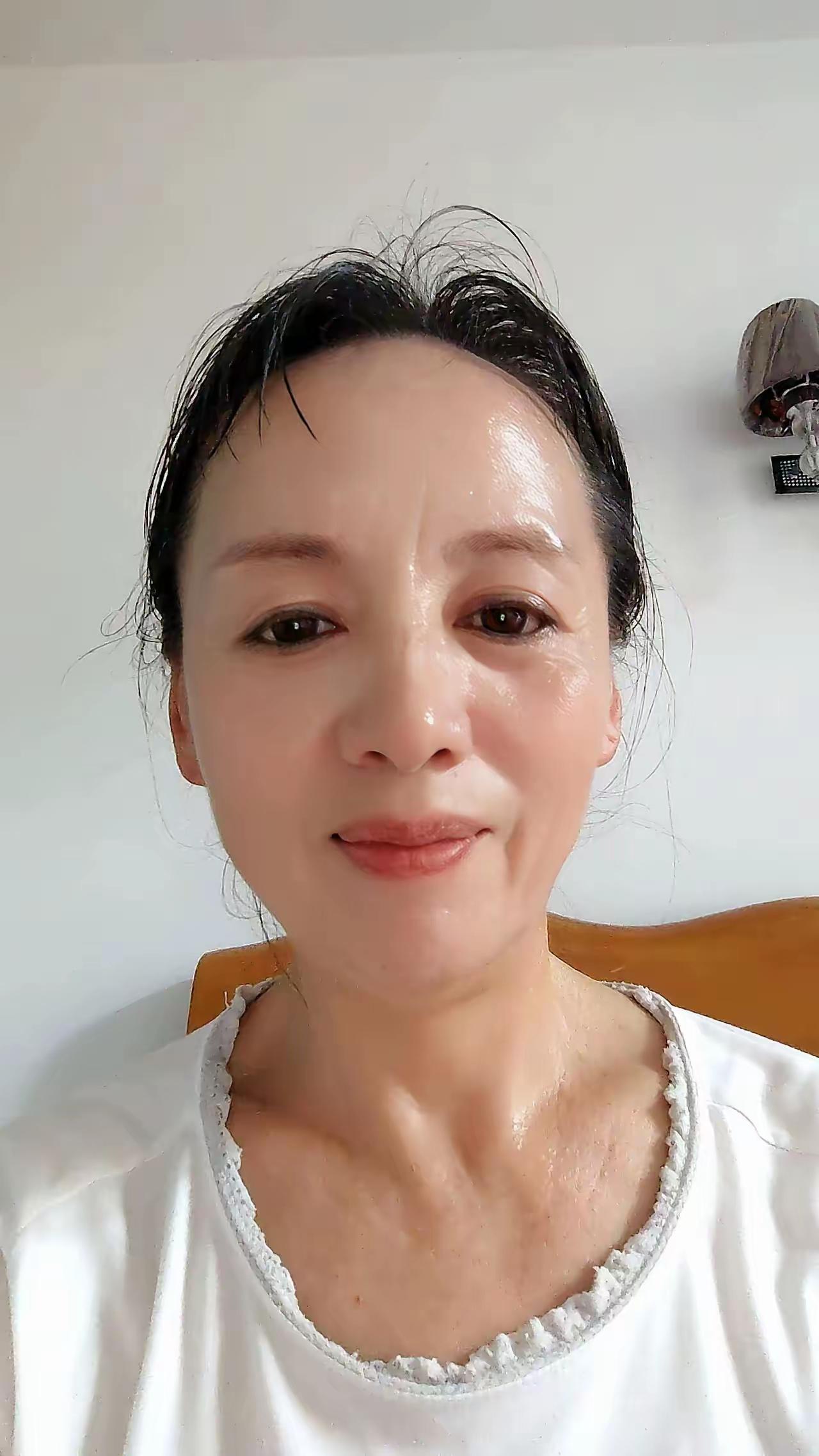 太寒心了，我儿子25岁，一个月工资一万多，一分不给家里。家里要修房子，我试探的跟