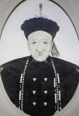 1863年，光禄寺卿潘祖荫在家接到一封没有署名的控诉信，内容反映甘肃水深火热，官