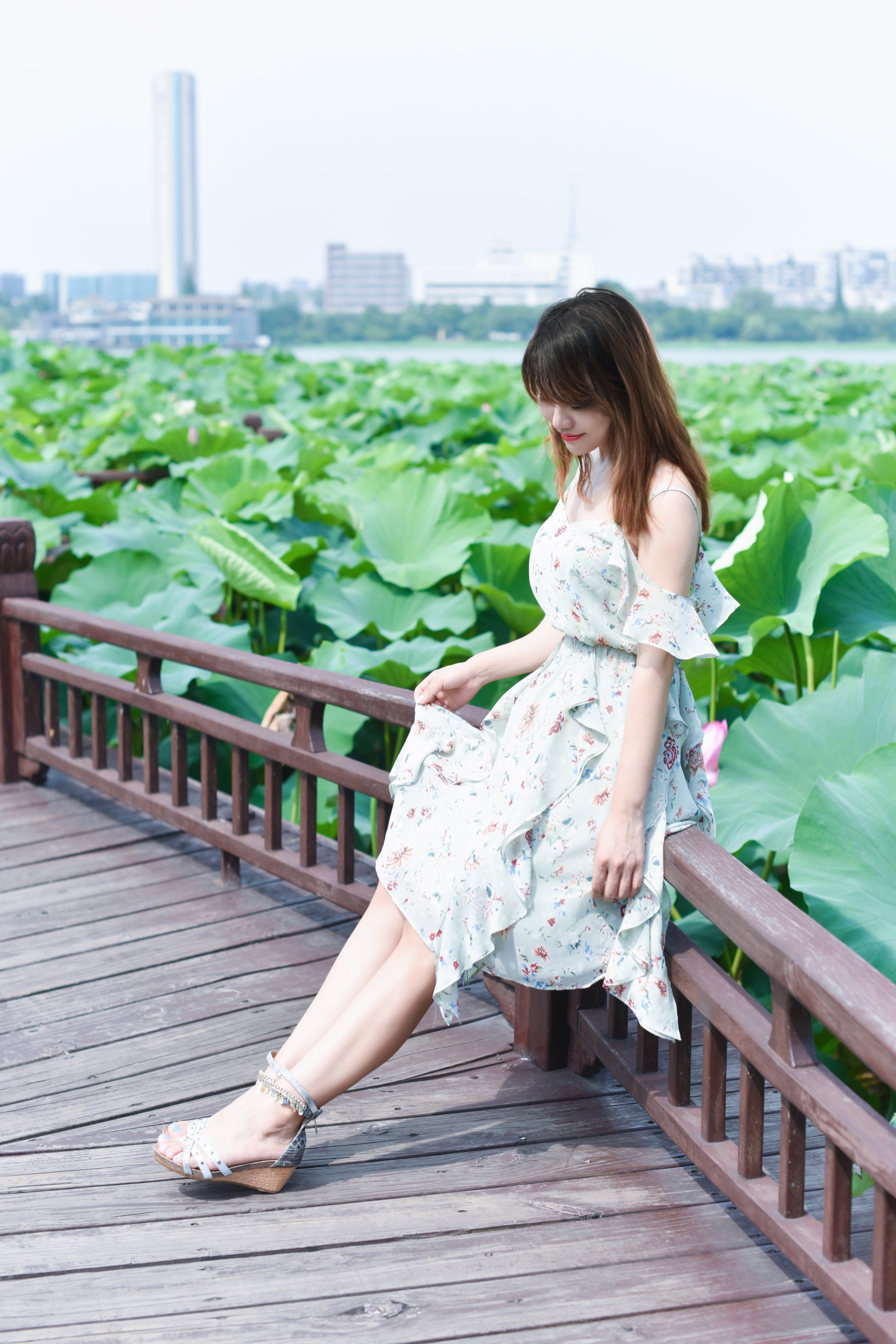 特努斯时代苹果往哪走其实真的在认真思考这个问题。每次出门旅行，我都得在包里塞俩充