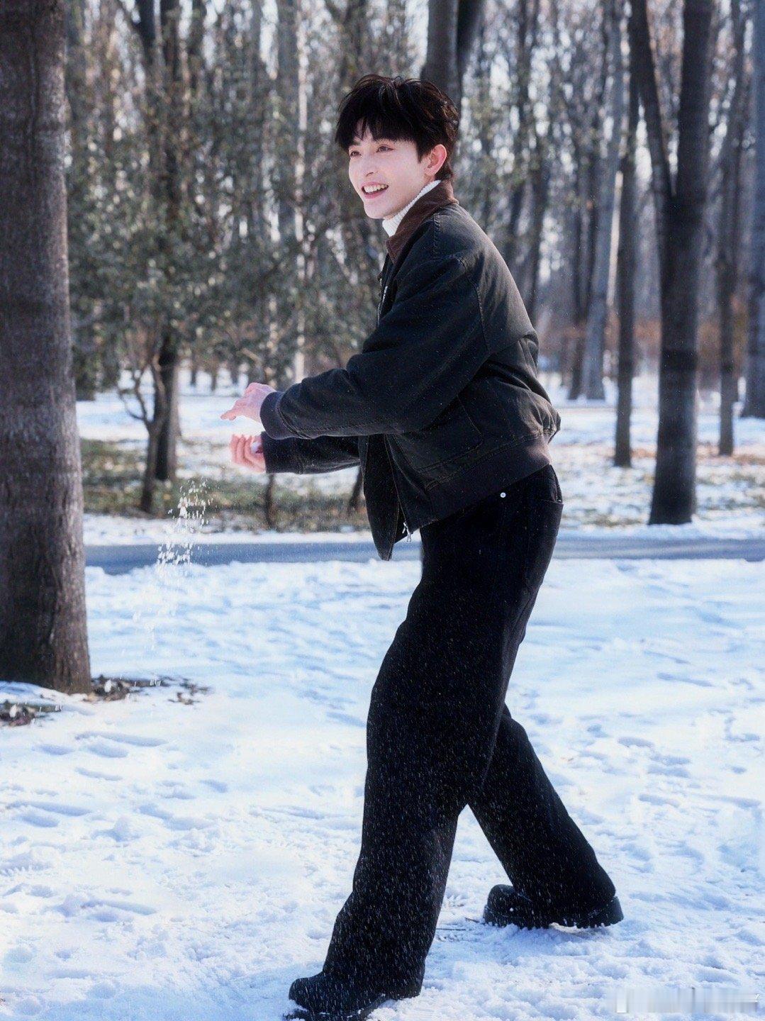 王祖一前几年干嘛去了 在成为“王朴”之前，他先成为了“演员王祖一”。他明白，比一