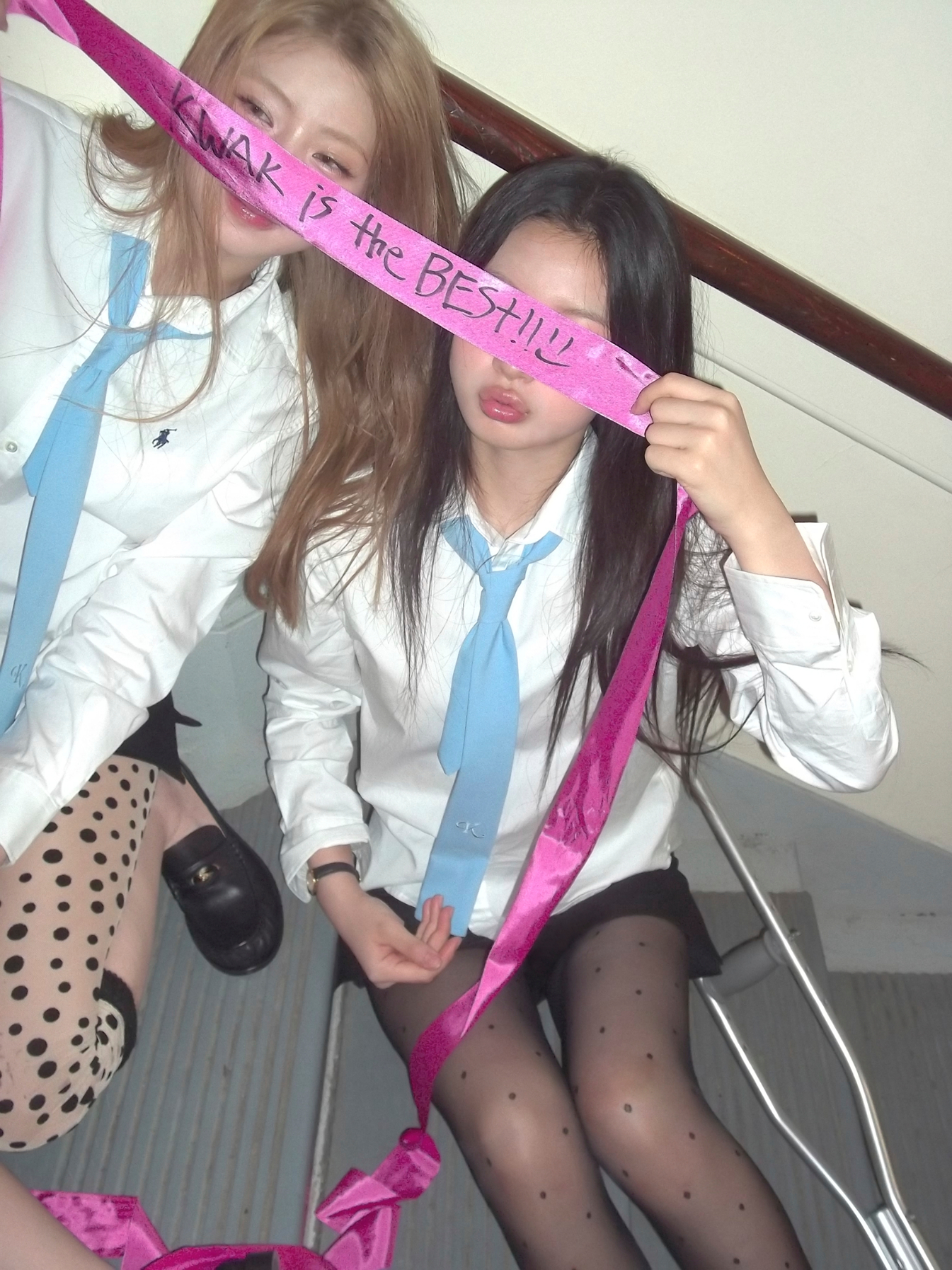 KiiiKiii 𝑫𝒂𝒏𝒄𝒊𝒏𝒈 𝑨𝒍𝒐𝒏𝒆 ··· ​