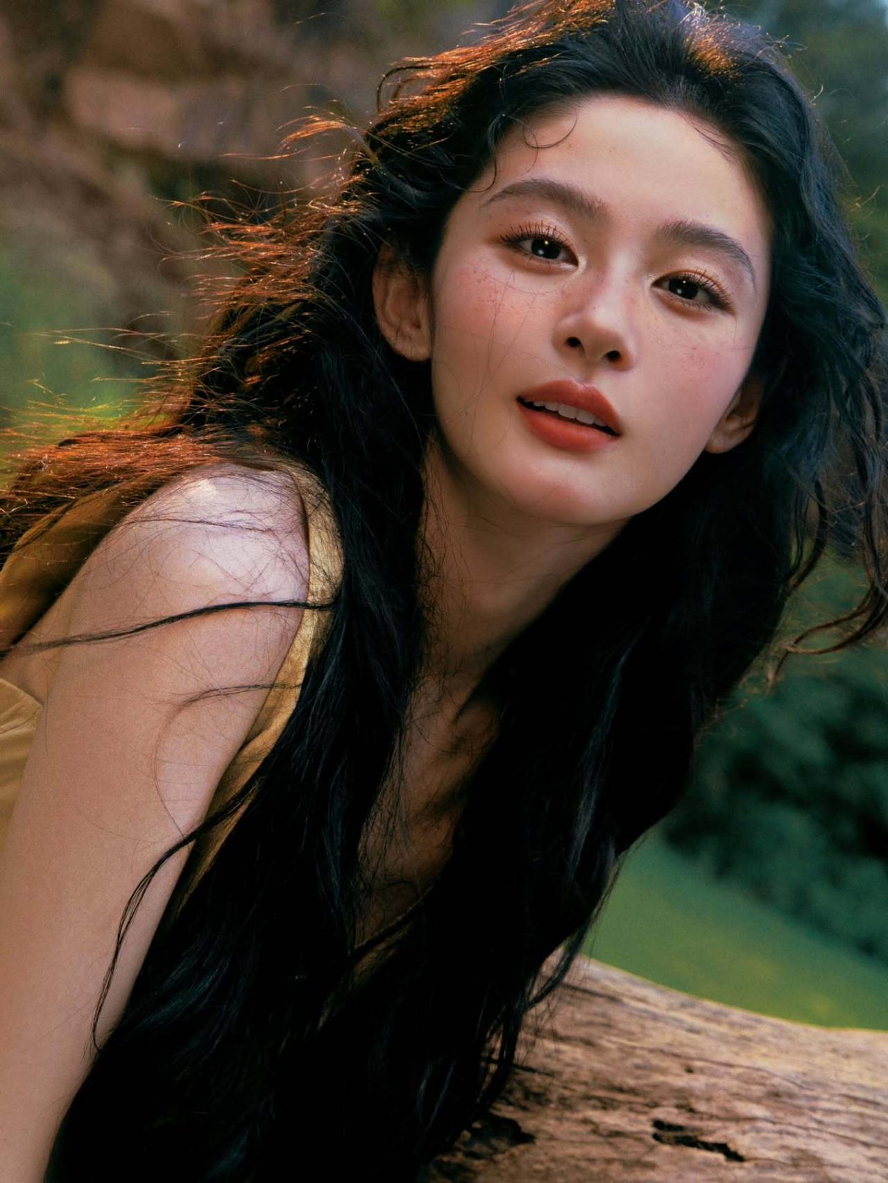 赵晴画报，漂亮姐姐的性感风情！