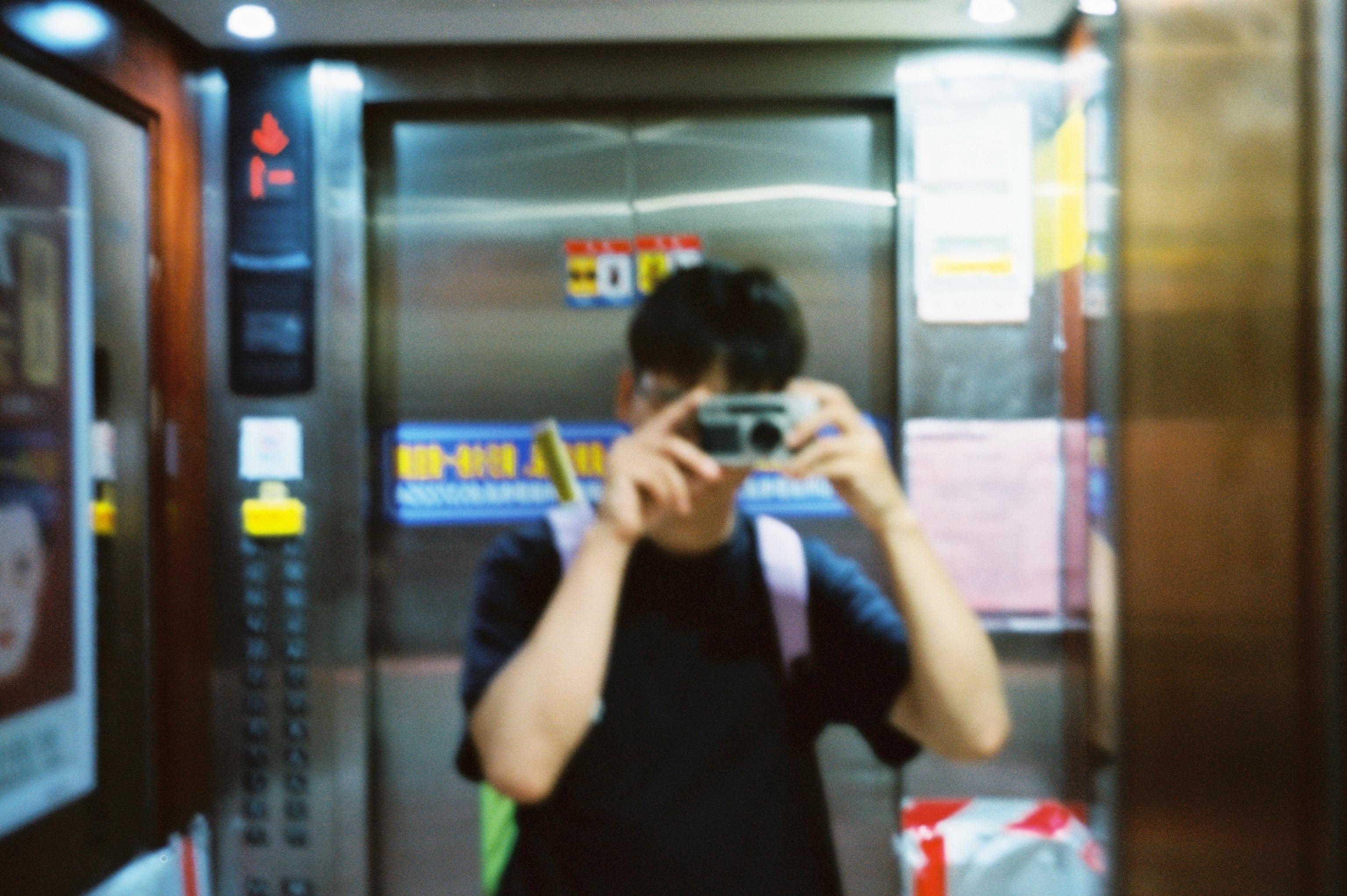 胶片是时间寄来的礼物。