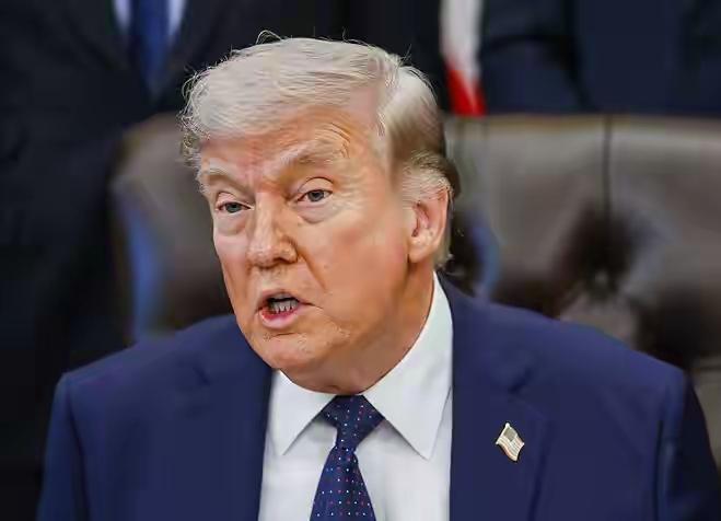 特朗普乐观表态，美国正致力于与伊朗达成一项公平协议，相关工作进展顺利。

当地时