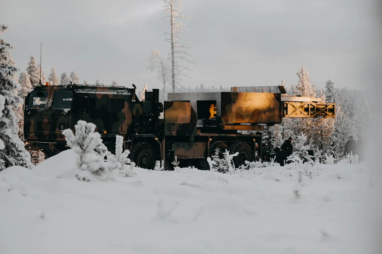 波兰“马祖斯卡”第一炮兵旅的HOMAR-K海军发射器将参加在芬兰举行的“北方打击