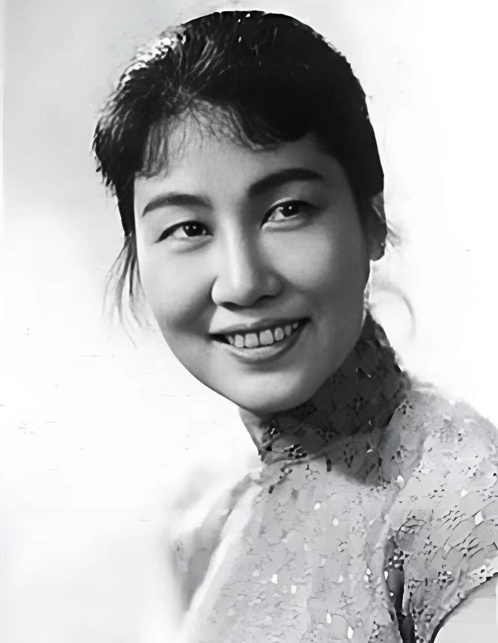 身材最棒的女演员是哪个?这位女演员够格吗？身材是不是最棒的其次，反正她演的“南征