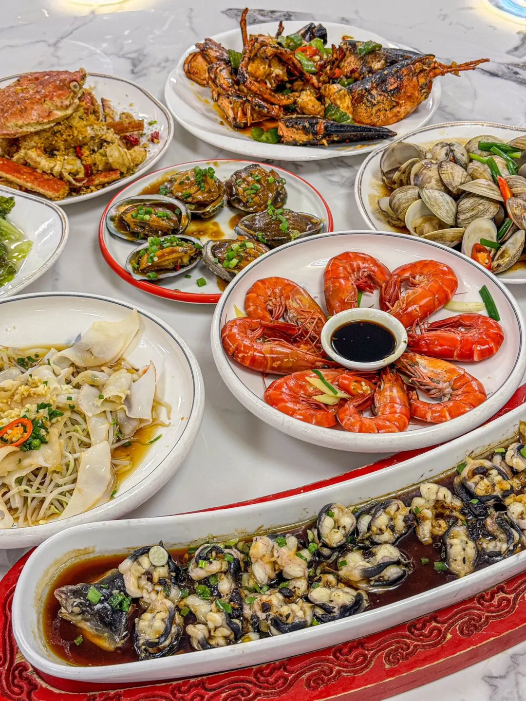 终于吃到鹭江道火了很久的海鲜餐厅了🦞✨
