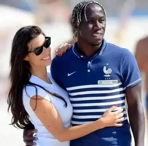 一个国家能蠢到什么程度，看看法国就明白了，现在法国黑人接近800万，占总人口百分