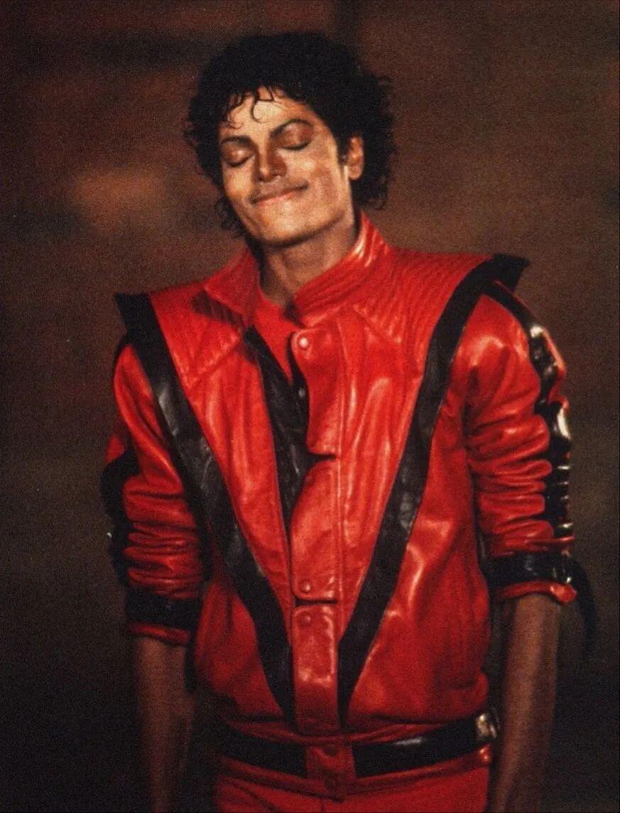 《Thriller》目前已在 Hot 100 排行榜上停留 26 周，超越《Bi