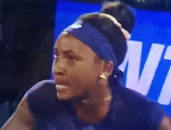 迈阿密站高芙逆转取胜 挺进32强！
      北京时间3月21日，2026年W