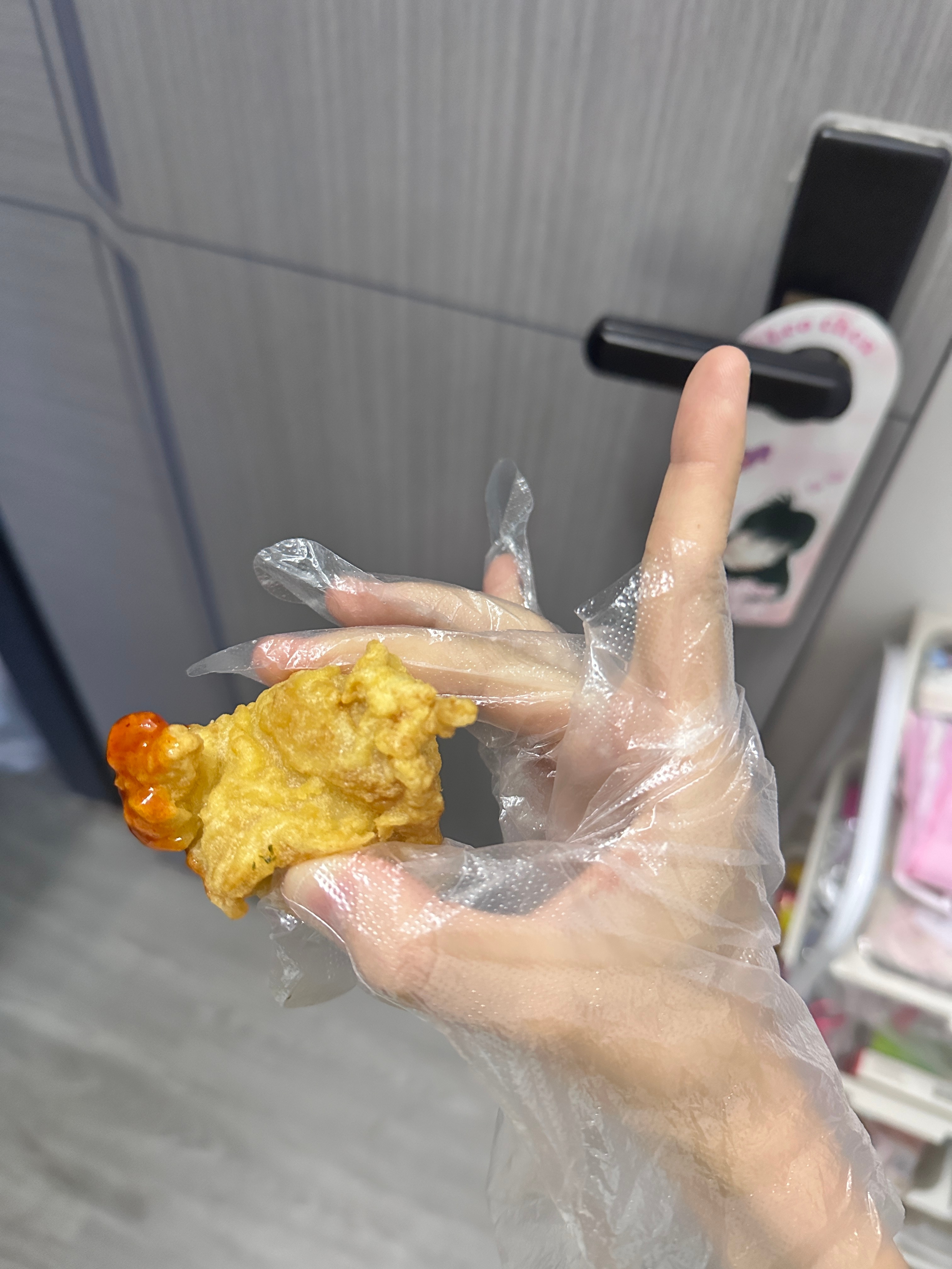 偏偏是食指 