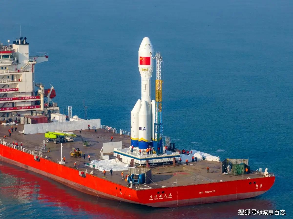 全球最大固体火箭再度出海，引力一号遥三即将发射。

据山东海阳市委宣传部官方账号