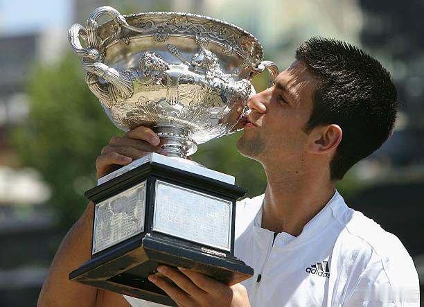 德约科维奇vs阿尔卡拉斯澳网2026德🐔的第一座大满贯就是在墨尔本，今天请继续