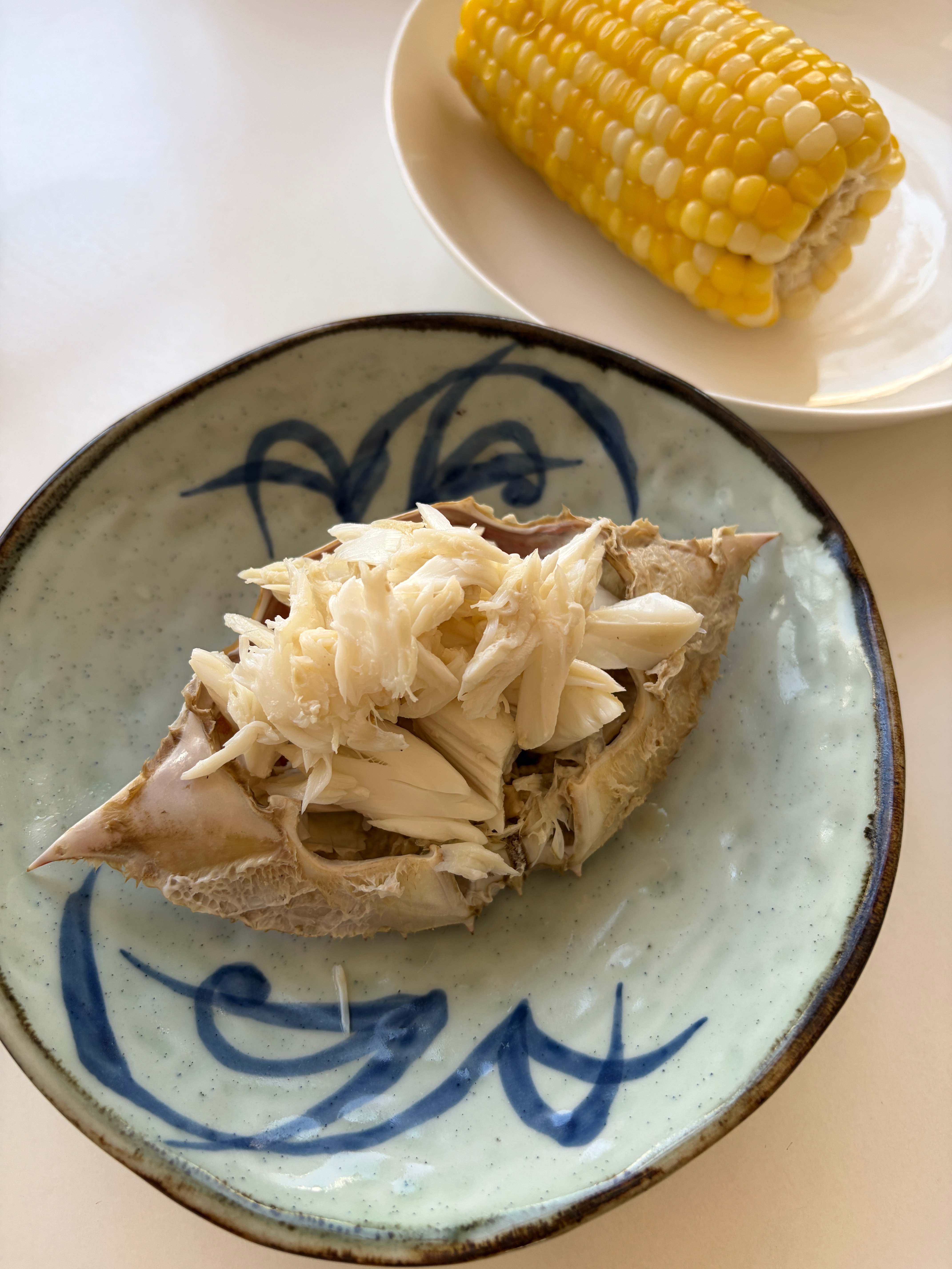 我从来不会主动买螃蟹，因为吃螃蟹太费事了，只有这样给我扒好蟹肉了我才吃 