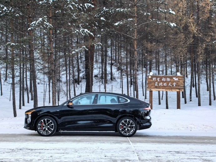 北方最该买的新能源北方冬季续航救星来了！智己超级增程技术用66度大电池+800V
